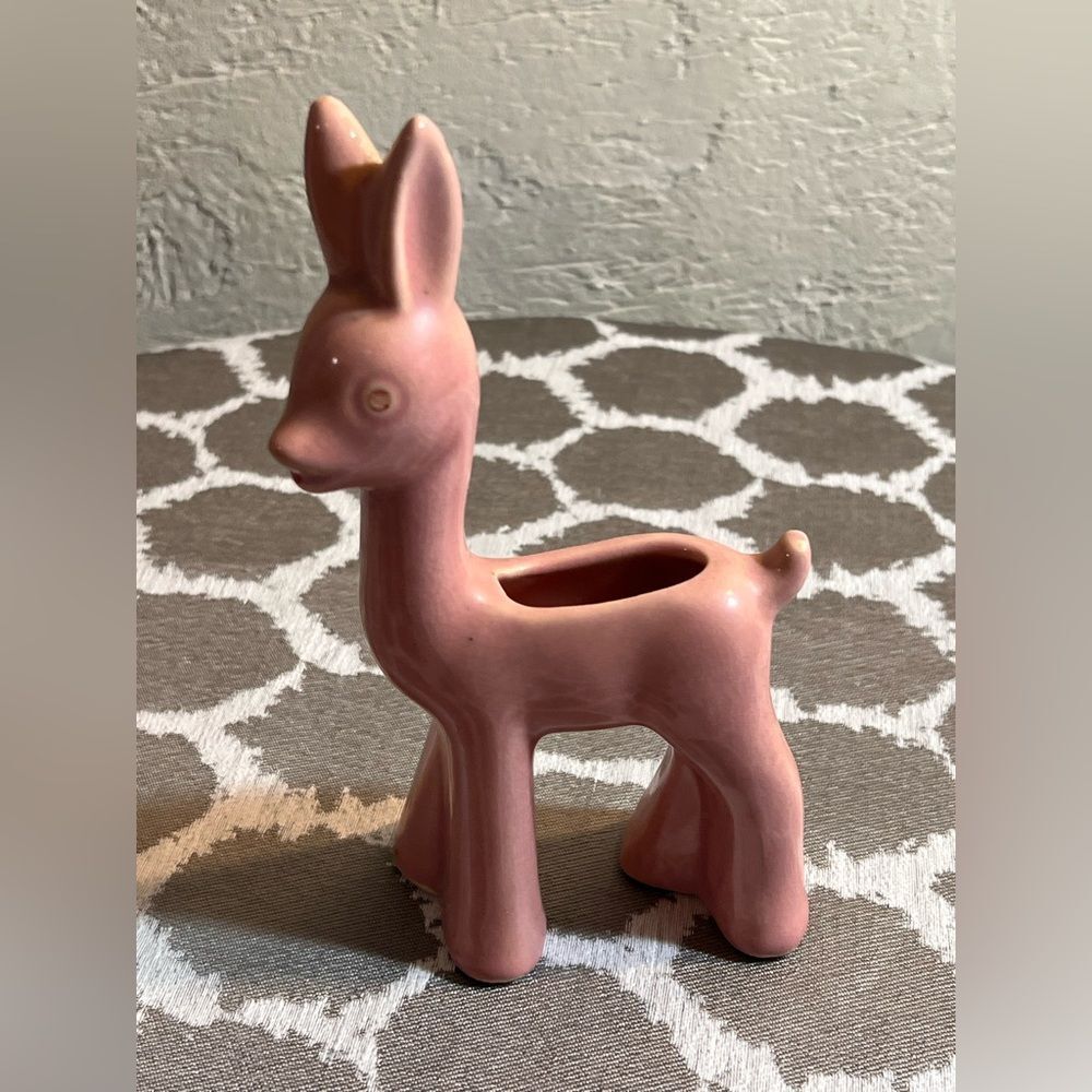 Vintage Haeger Ceramic Deer Figurine or Planter
Home accent vintage animal